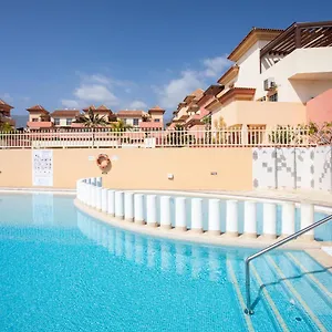 https://the-dukes-views-by-edn-rentals.in-canary-islands.com