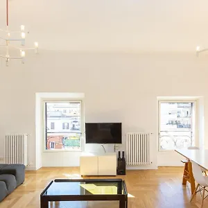 Giulio Cesare Penthouse In Apartment